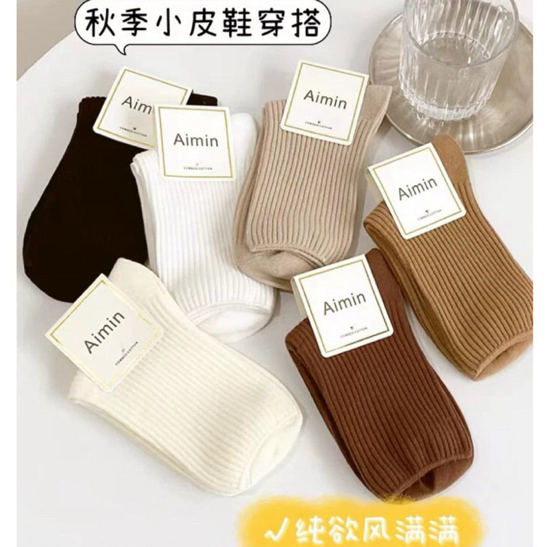 奶茶色調中筒襪 S31 商品主圖