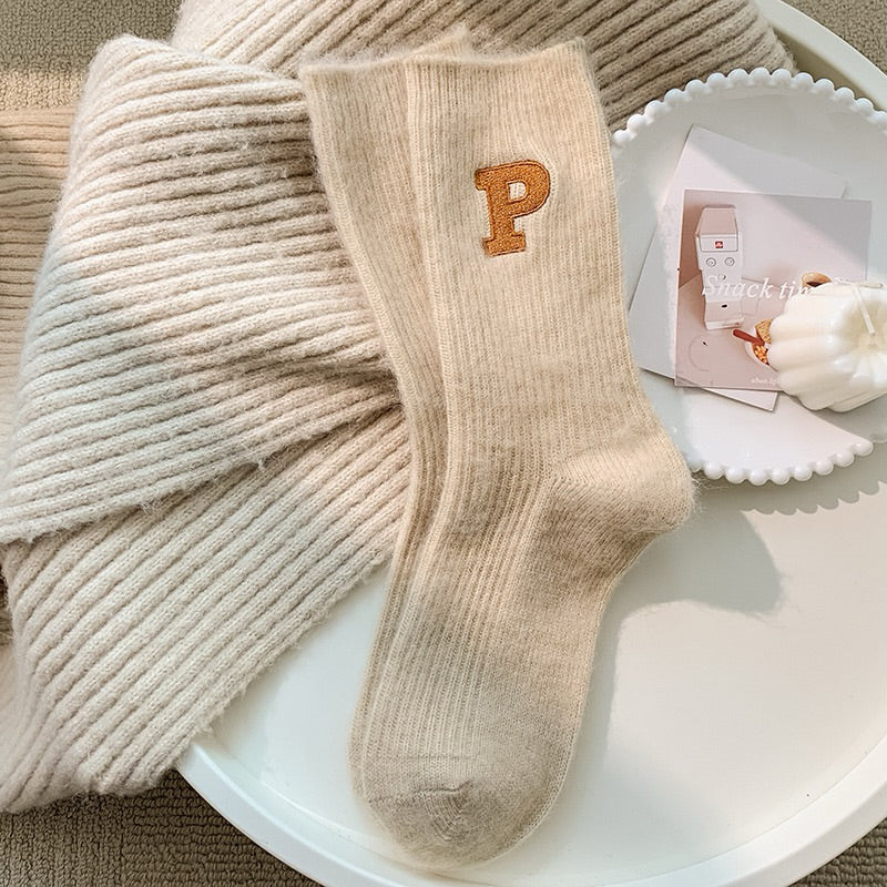 羊毛刺繡字母襪