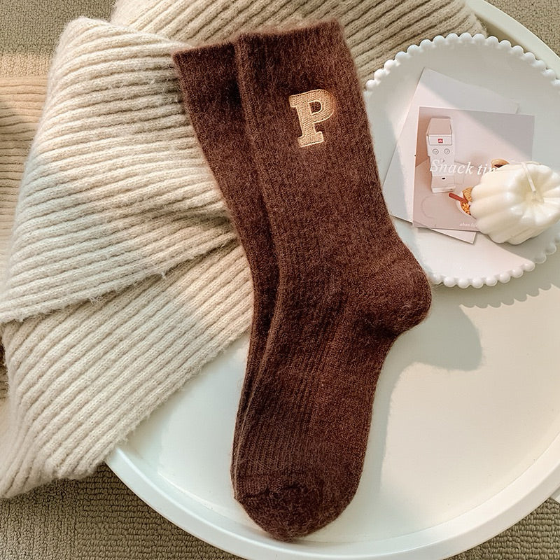 羊毛刺繡字母襪